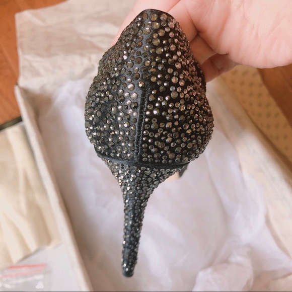 Badgley Mischka Weslee Pointy Toe Pump - Picture 7 of 8